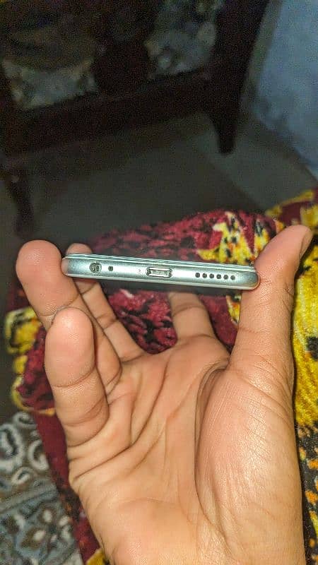 iphone 6 Non PTA 3