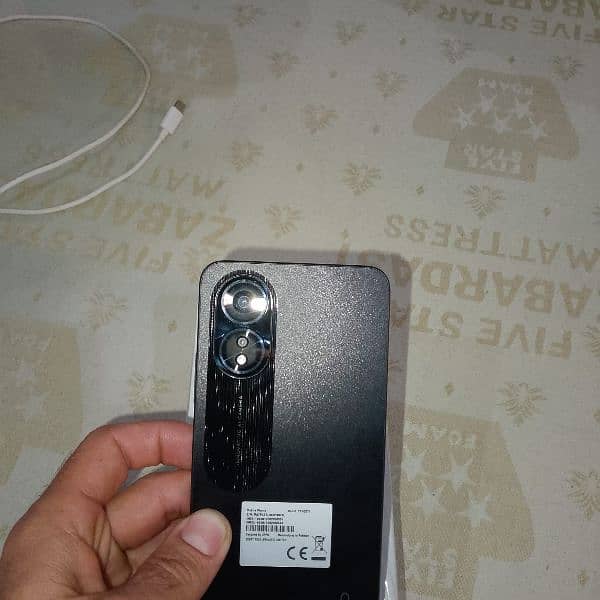 oppo A38 for sale all accessories complete. box one hand use 0