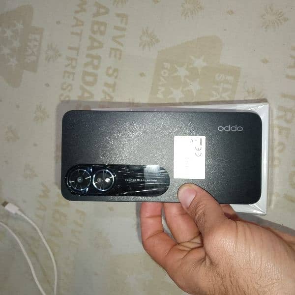 oppo A38 for sale all accessories complete. box one hand use 2