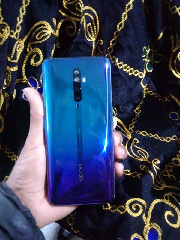 oppo Reno 2z. 8 rame 256 Rome. Doda charger sath 2