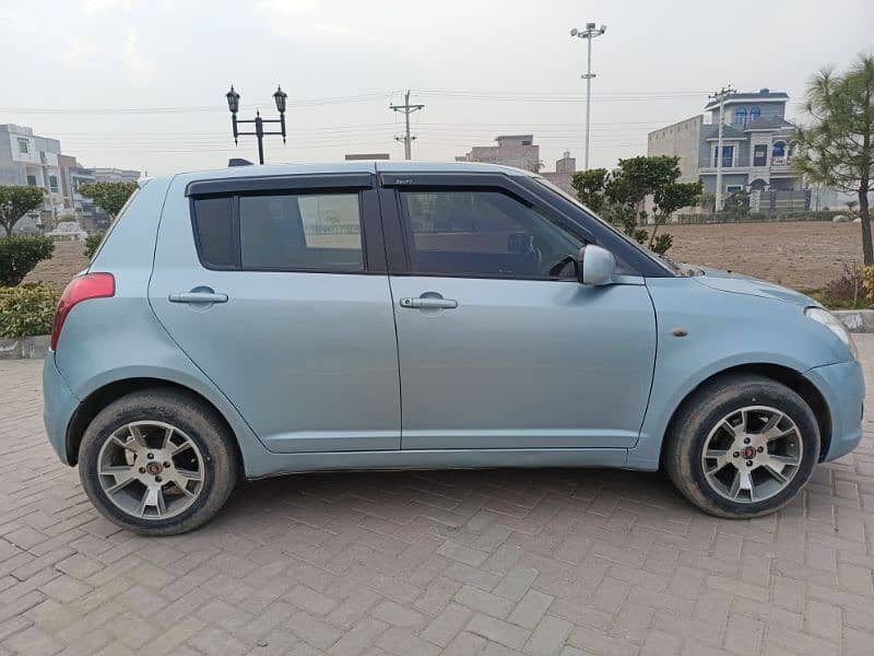 Suzuki Swift 2010 14