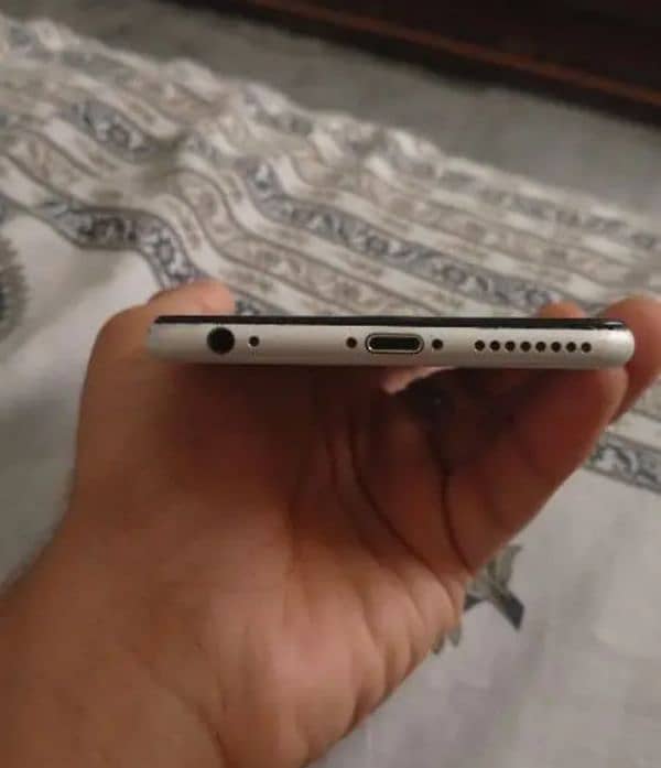 iphone 6s plus urgent sale 1