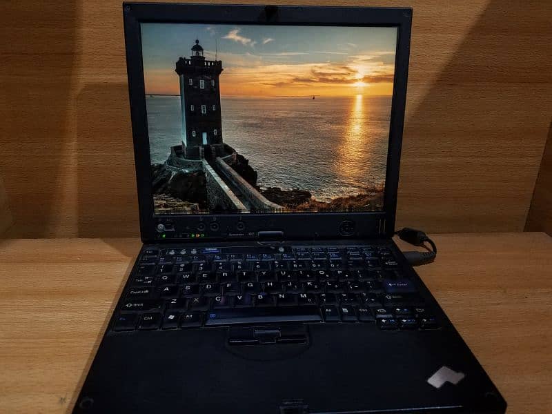 Lenovo ThinkPad x61 Laptop - "Reliable Performance, Great Condition!" 5