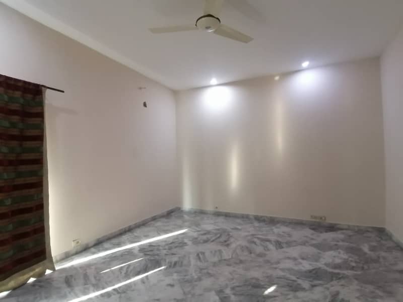 DHA 1 Kanal Excellent Upper Portion For Rent In Phase 5 Block D 11