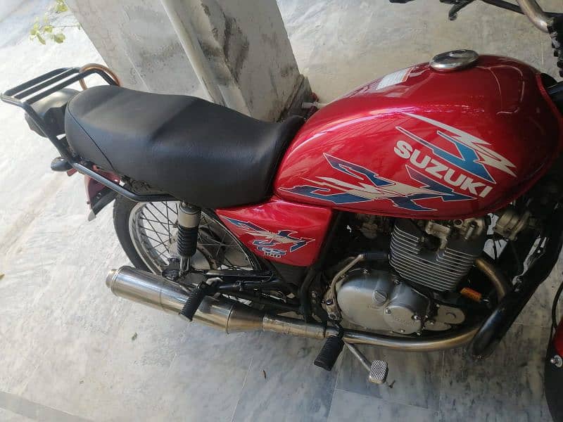 Suzuki GS 150cc In Mint Condition 2