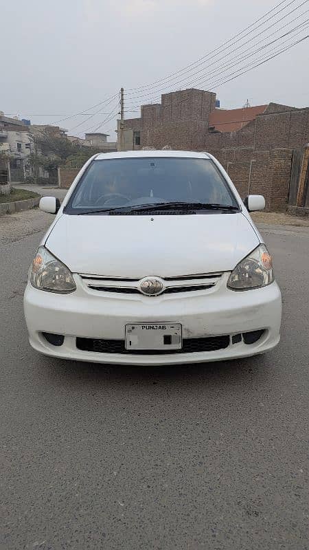 Toyota Platz 2003/6 0