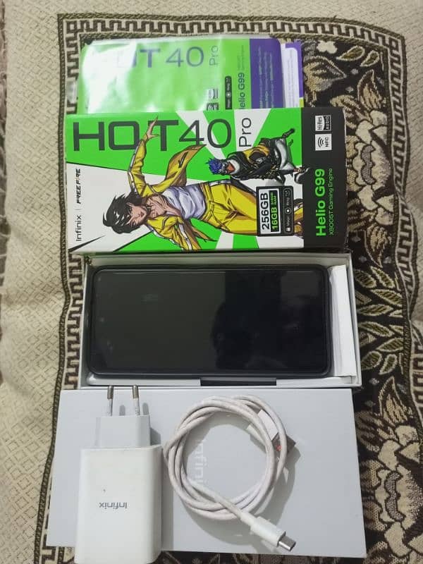 Infinix hot40 pro 8+8/256 complete box 4