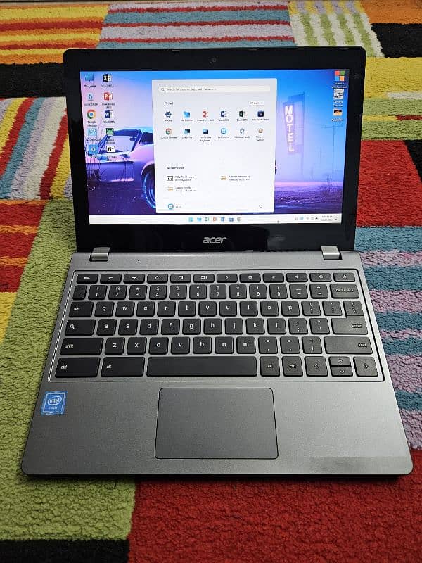 ACER laptop with 128GB SSD 1