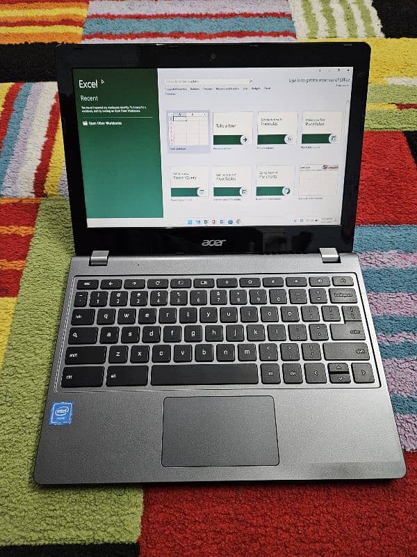 ACER laptop with 128GB SSD 2