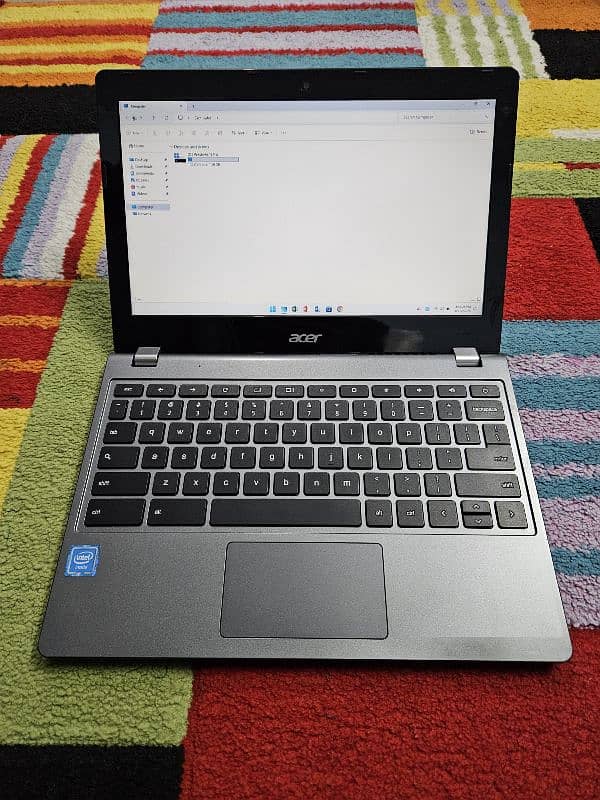 ACER laptop with 128GB SSD 6