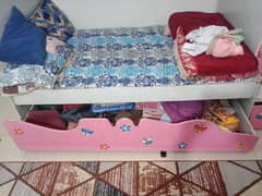 Good condition kidz Bunk bed with drawers without mattress urgent sal