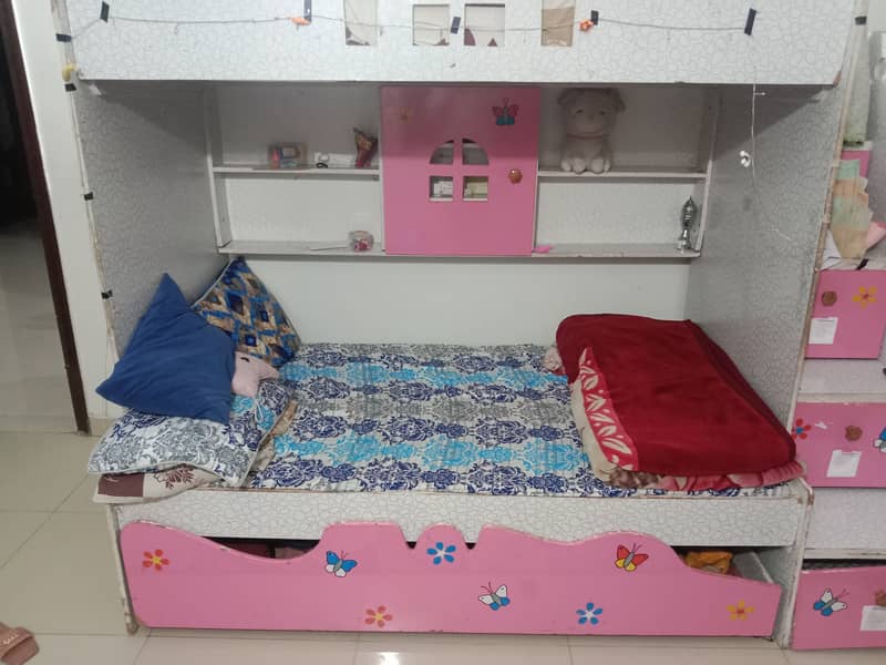 Good condition kidz Bunk bed with drawers without mattress urgent sal 2