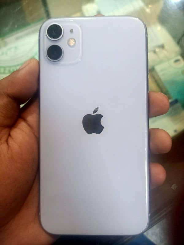 iphone 11 64 gb 10/9 condition 2