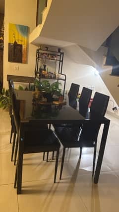 interwood dinner table  with 6 chairs