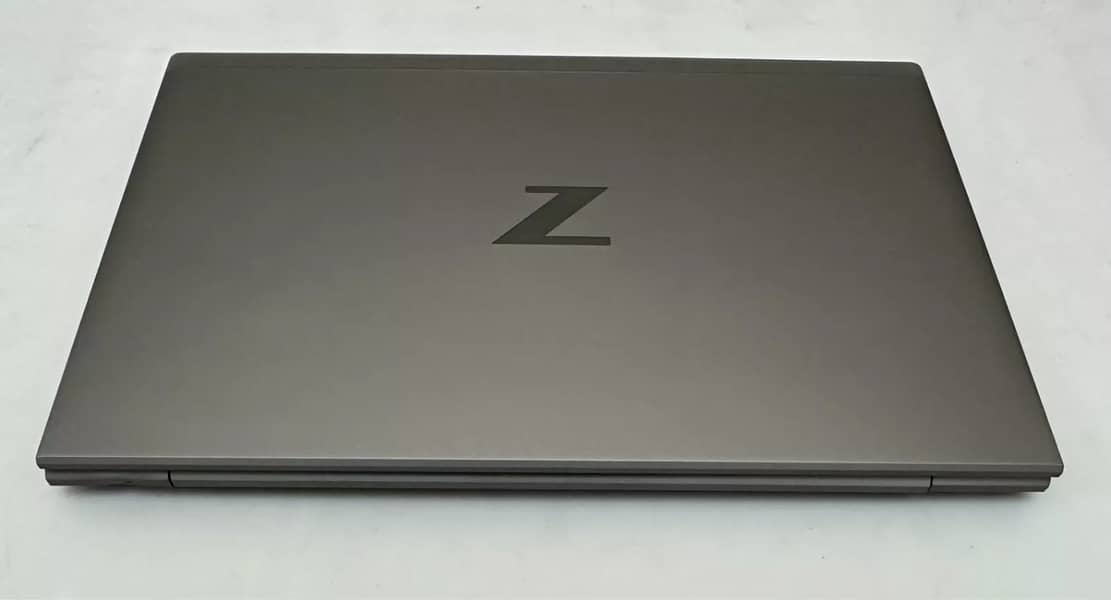 HP Zbook Firefly 14 G8 4