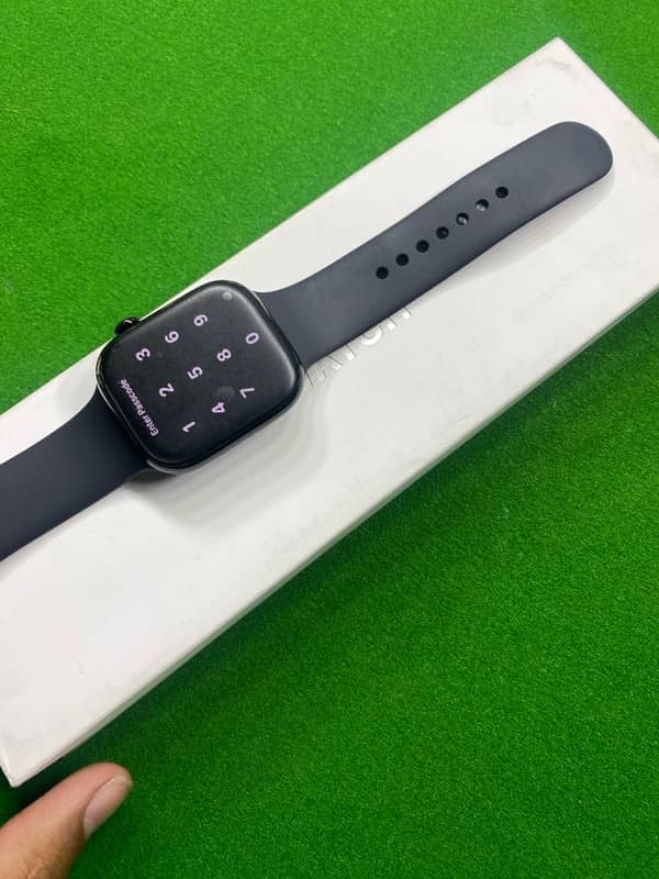 apple watch series 10 Jet black 11 month warranty 4