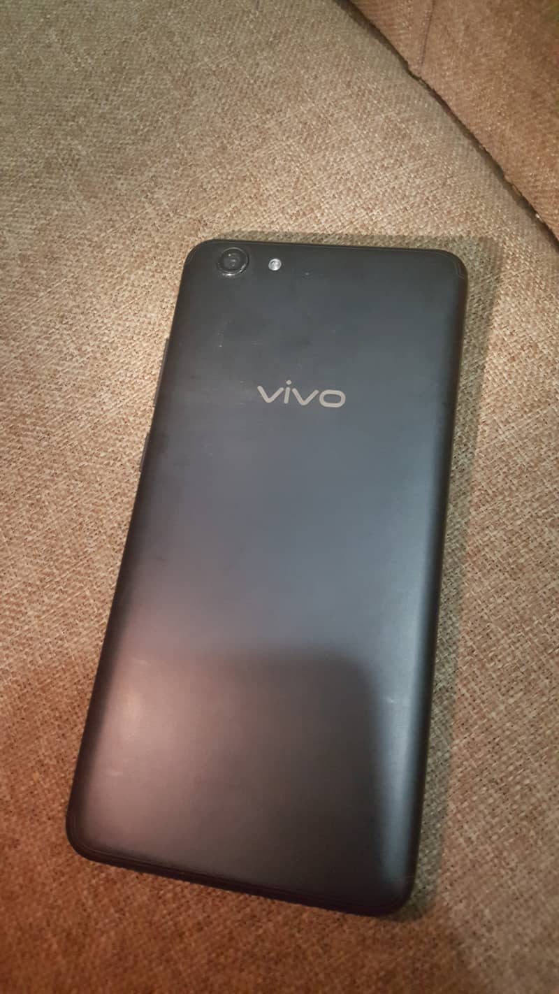 Vivo Y71a 1