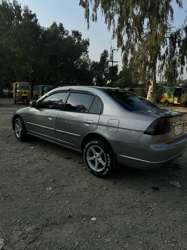 Honda Civic VTi 2005 4