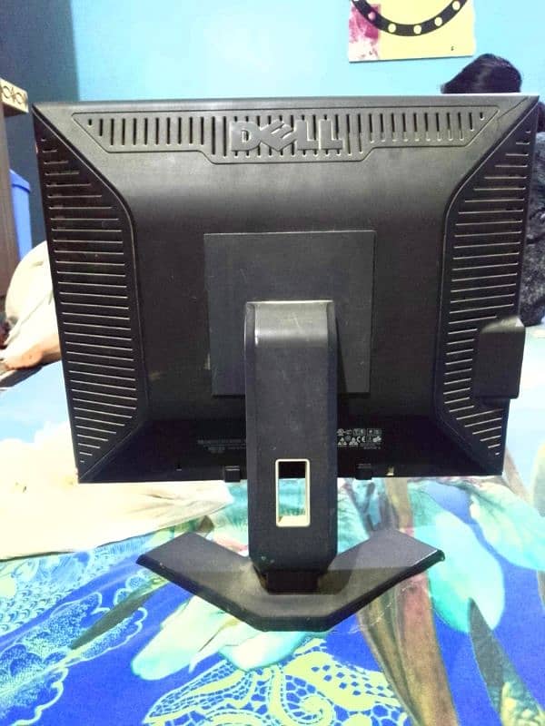 Dell monitor 19 inch urgent sale 1