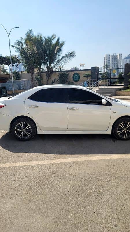 Toyota Altis Grande 2017 4