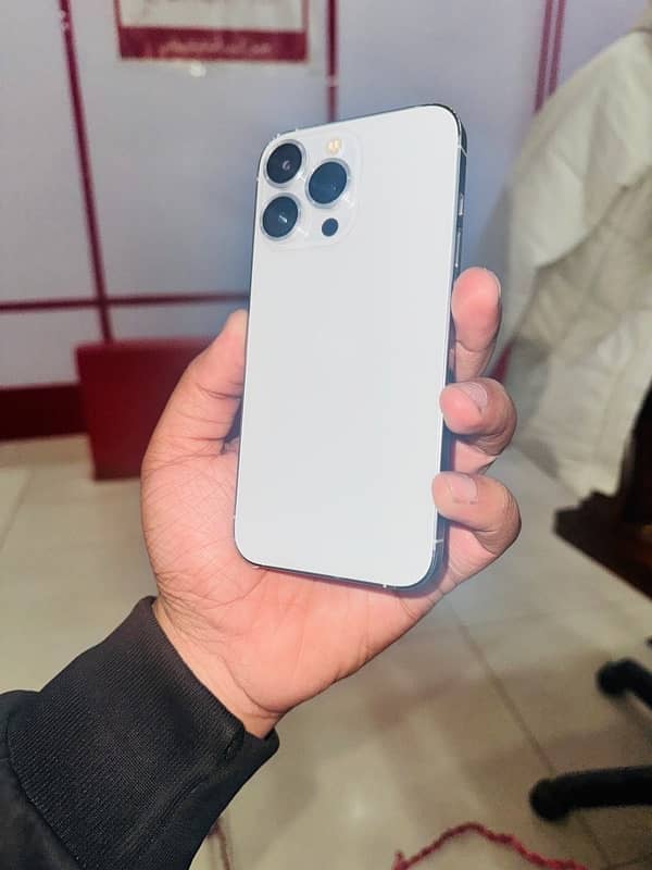 I phone 13 Pro White 0