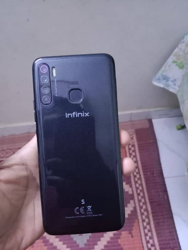 infinix S5 lite (4/64gb) 8