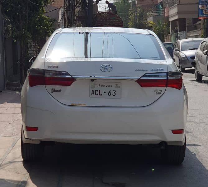 Toyota Altis Grande 2021 3