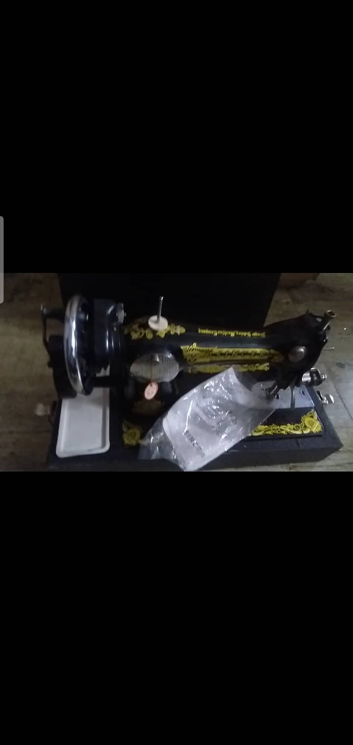 High Quality Salika Sewing Machine (Brand New) 1