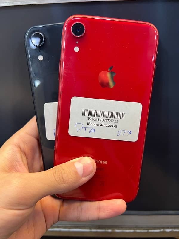 I phone XR 128+64gb 0