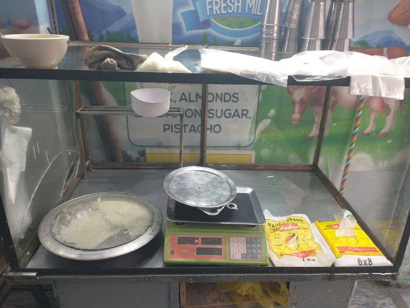 wheel counter for fries,Chaat,dahi bhaly,golgappy and milk use 2