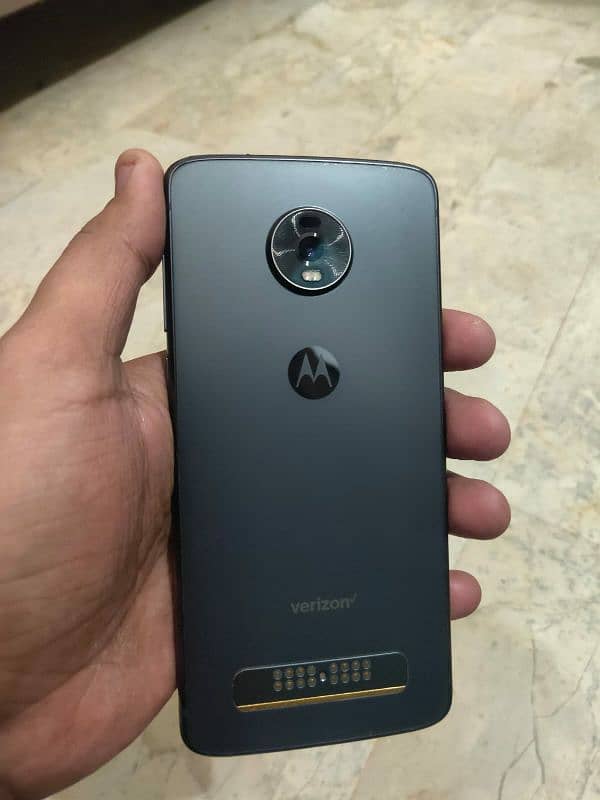 Motorola Z4 0