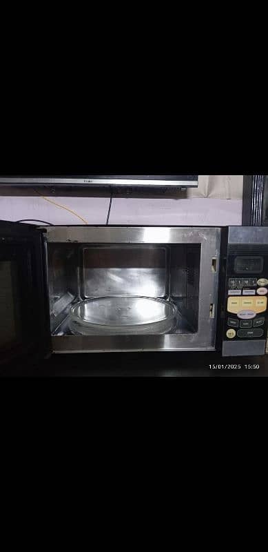 black G. L. Canon beautiful microwave 1