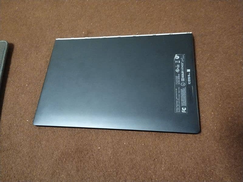 Lenovo yoga book 4