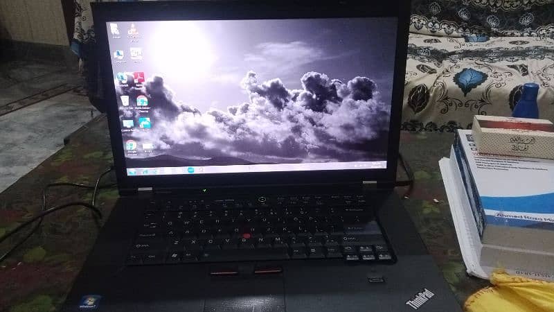 Lenovo Core i7-2.5 2nd Generation 8Gb Ram & 320 GB Hard Disk 0