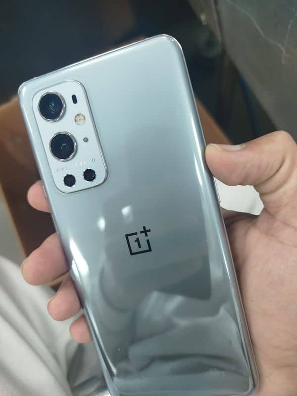 OnePlus 9 pro 5g 12/256 1