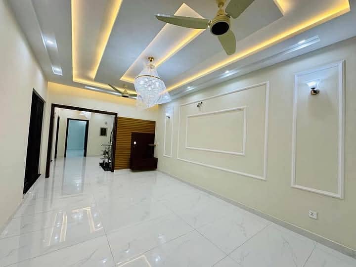 Triple Storey 8 Marla House For Sale In Mumtaz City 15