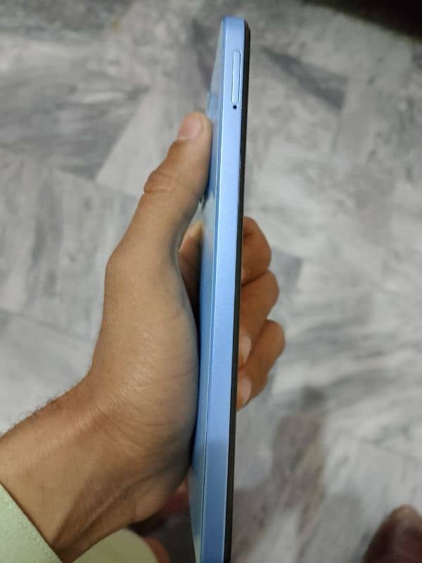 redmi note 12 box sath ha chrger nhi ha 1