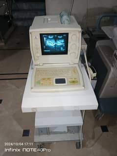 Mobile ultrasound machines troly