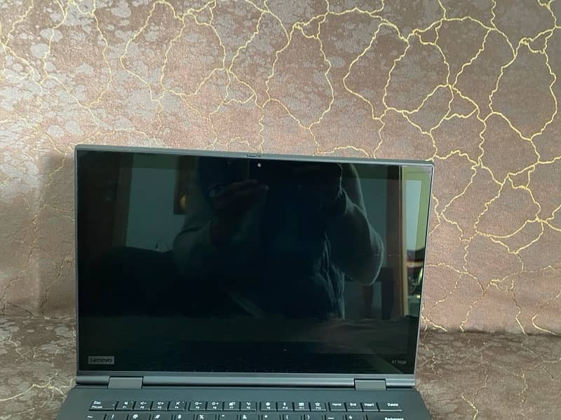 Lenovo x1 yoga Gen 3 LAPTOP IS SLIGHTLY USED CONDITION JUST LIKE NEW 5