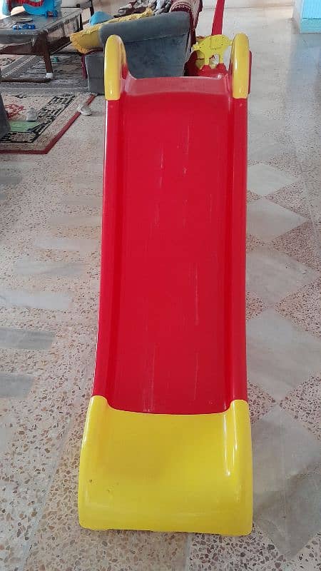 slide red yellow 1