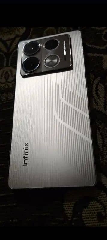 infinix Note 40 8/256 2