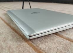 Hp elitebook 840g5. touch screen