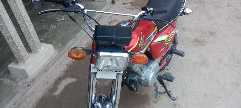 Honda 125 Bike For sale 3