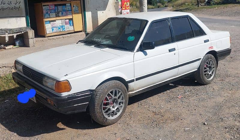 Nissan Sunny 1987 8