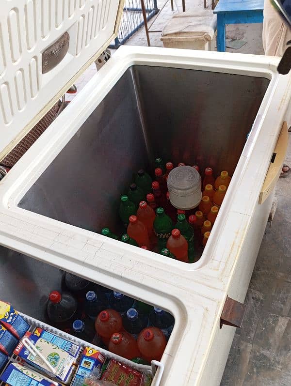 wave deep freezer good condition 6