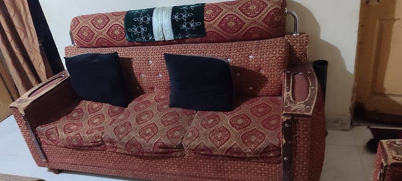 slightly used 6 seater sofa  Set for sale 3