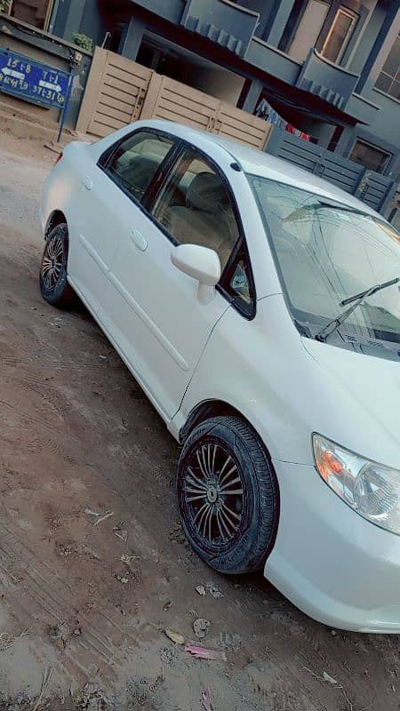 Honda City IDSI 2004 4