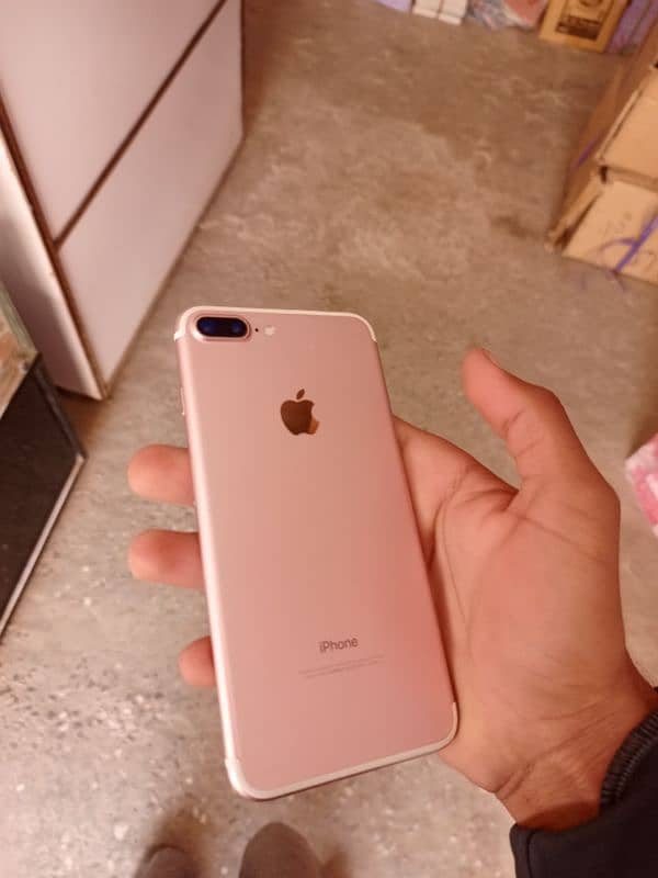 Rs 28000 iphone 7 plus 256gb pta approved 6