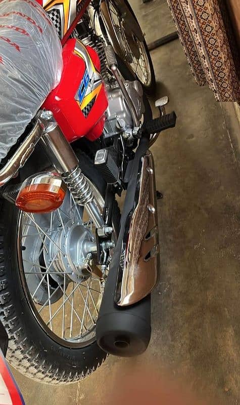 Honda 125 then by 10 condition Ke Sath 3