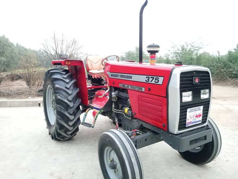 Massey Ferguson Tractor 385 Model 2020 0